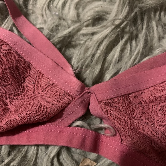 SILENCE + NOISE Lace Bralette - Picture 6 of 7